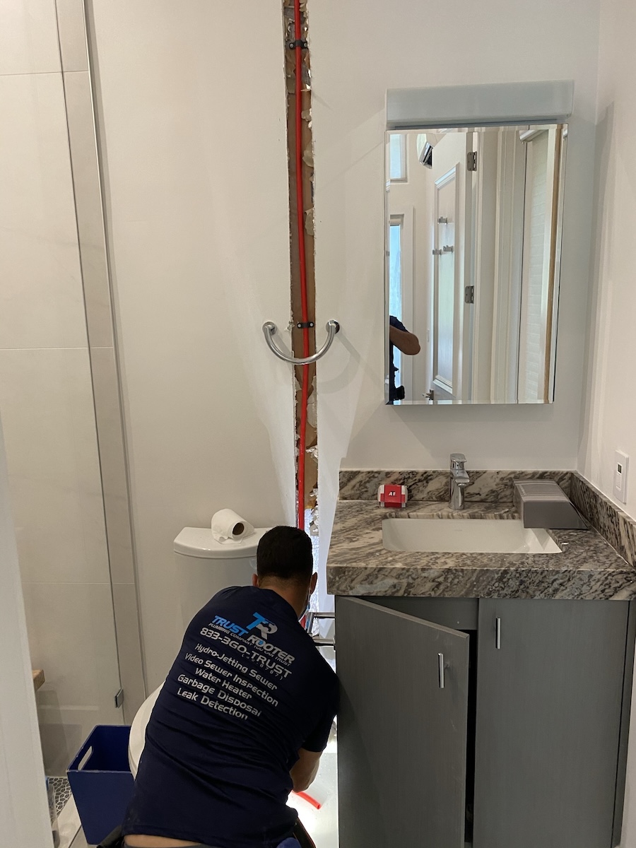 Toilet Replacement in Wilton Manors, FL